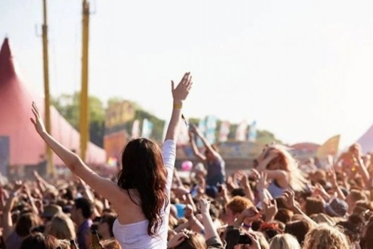 &Ccedil;ukurova Rock Festivali'nden sonra bir festivale daha yasak!