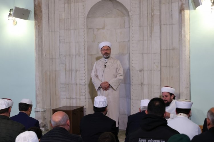 Ali Erbaş: Zulme karşı M&uuml;sl&uuml;manların tek yumruk olması gerekiyor
