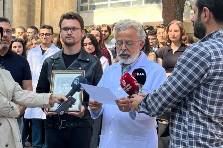 Bursa'da bedenini 3 yıl &ouml;nce kadavra olarak bağışlamıştı! Kıbrıs Gazisi'ne teşekk&uuml;r t&ouml;reni d&uuml;zenlendi