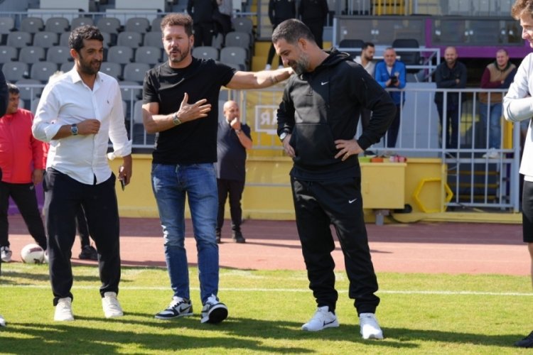 Diego Simeone'den, Ey&uuml;pspor'a ziyaret