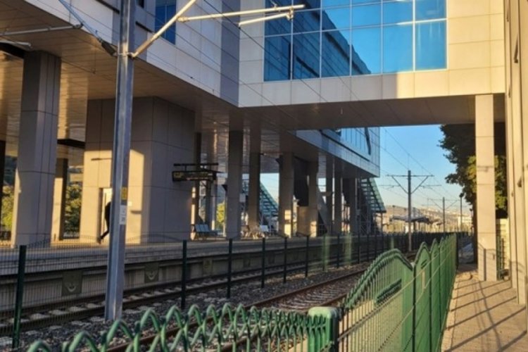Ankara'da test aşamasındaki YHT hattında kaza: 4 yaralı