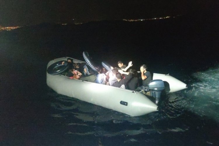 Muğla'da Bodrum'da 22 d&uuml;zensiz g&ouml;&ccedil;men yakalandı
