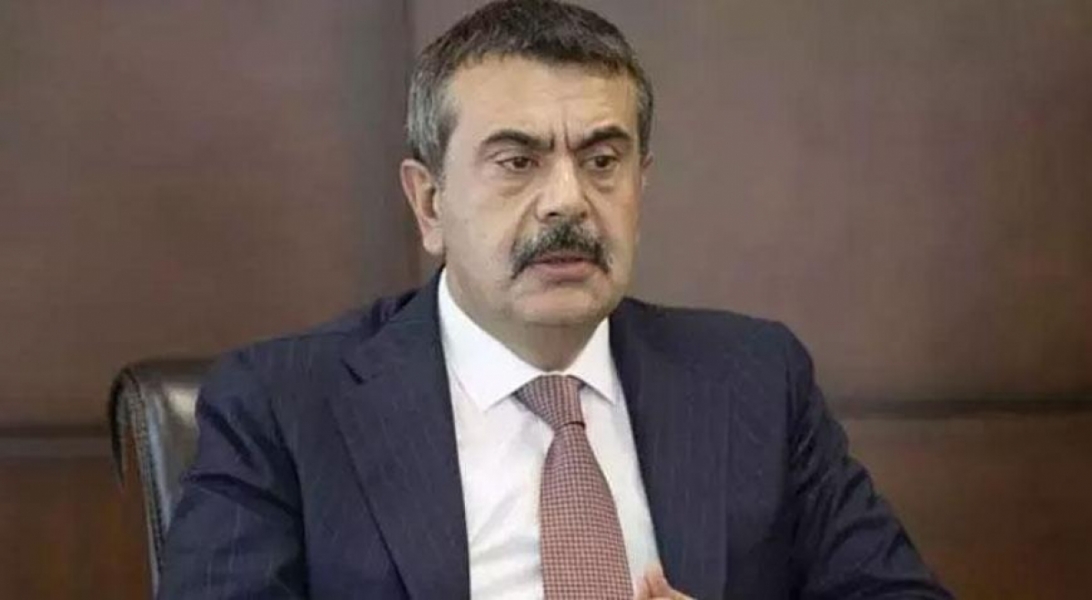Bakan Tekin: Şiddet olaylarından derin &uuml;z&uuml;nt&uuml;yle haberdar oluyoruz
