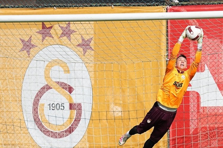 Galatasaray, Beşiktaş derbisi hazırlıklarını s&uuml;rd&uuml;rd&uuml;