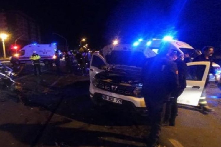 Aksaray'da otomobil cipe &ccedil;arptı! 1 kişi hayatını kaybetti