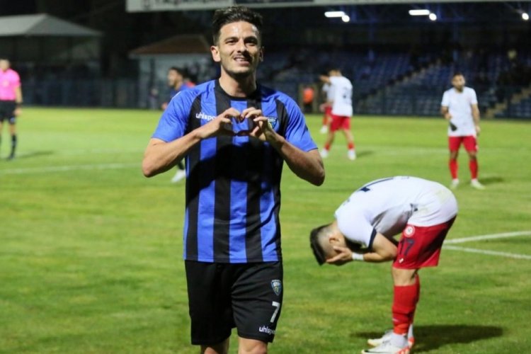 Karacabey Belediyespor sahasında Zonguldak K&ouml;m&uuml;rspor'u mağlup etti