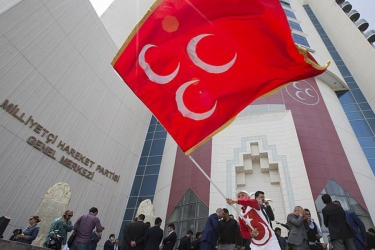 MHP'de Samsun İl Başkanlığına Burhan Mucur yeniden se&ccedil;ildi
