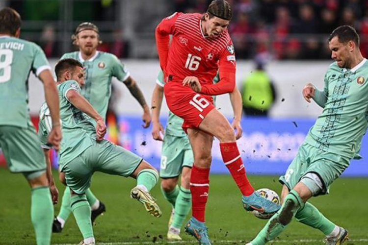 İsvi&ccedil;re, Belarus ile 3-3 berabere kaldı