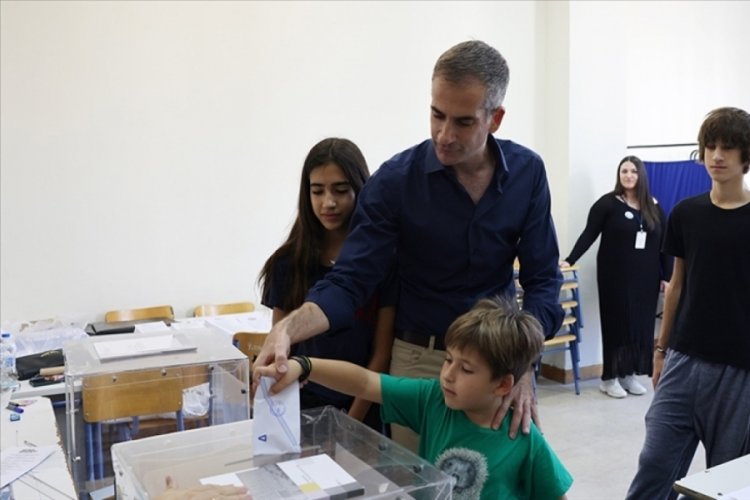 Yunanistan'da yerel se&ccedil;imlerin 2'inci turunda iktidar partisi hezimet yaşadı
