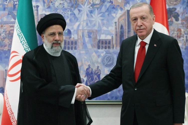 Erdoğan, İran Cumhurbaşkanı Reisi ile g&ouml;r&uuml;şt&uuml;