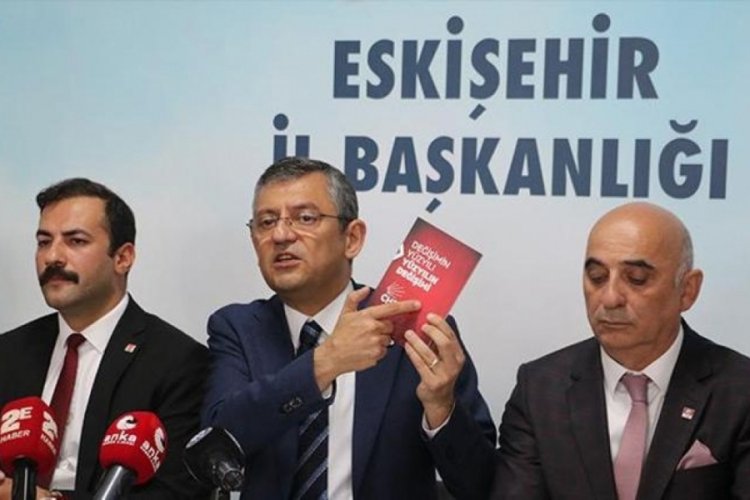 &Ouml;zg&uuml;r &Ouml;zel'den Kılı&ccedil;daroğlu'na: Kapı &ouml;n&uuml;ne koymayı değil kapıları a&ccedil;mayı vadediyorum