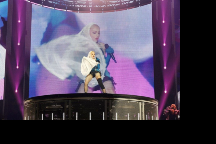 Madonna hayranlarını hayal kırıklığına uğrattı