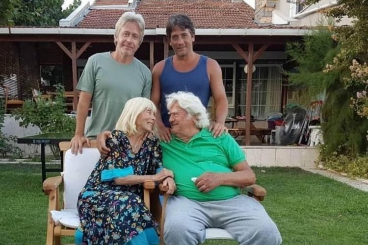 C&uuml;neyt Arkın'ın kızı Filiz Canlı mirastan payını istedi! Arkın ailesinde miras kavgası