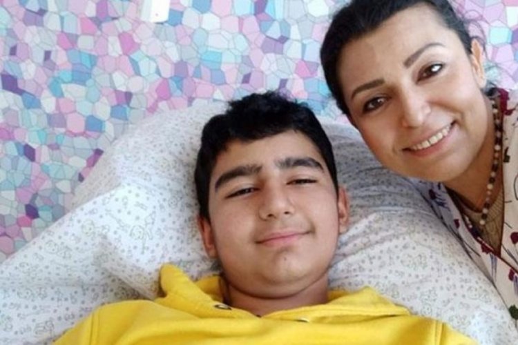 Ankara'da anne oğul dayanışması amansız hastalığa galip geldi