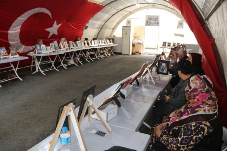 Diyarbakır anneleri evlat n&ouml;betini kararlılıkla s&uuml;rd&uuml;r&uuml;yor