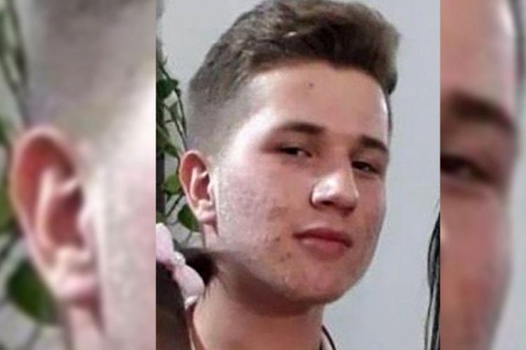Sevgilisi ile y&uuml;r&uuml;rken bir anda yere yığıldı!