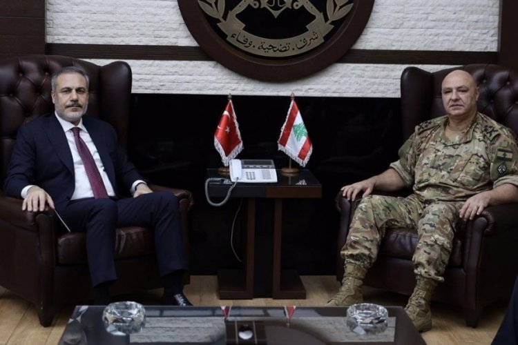 Hakan Fidan, L&uuml;bnan Genelkurmay Başkanı Avn ile bir araya geldi