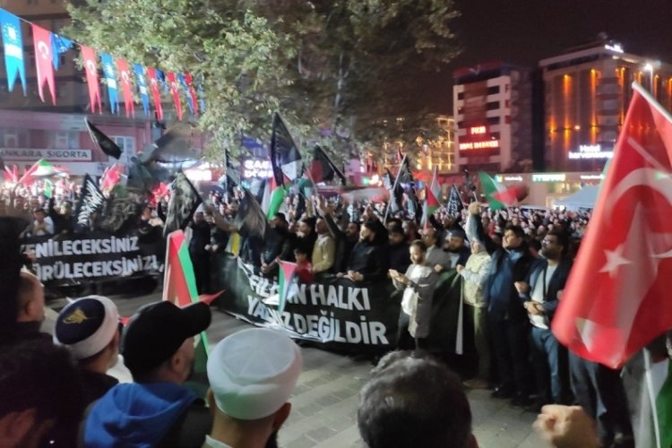 Bursalılar Filistin i&ccedil;in sokaklarda
