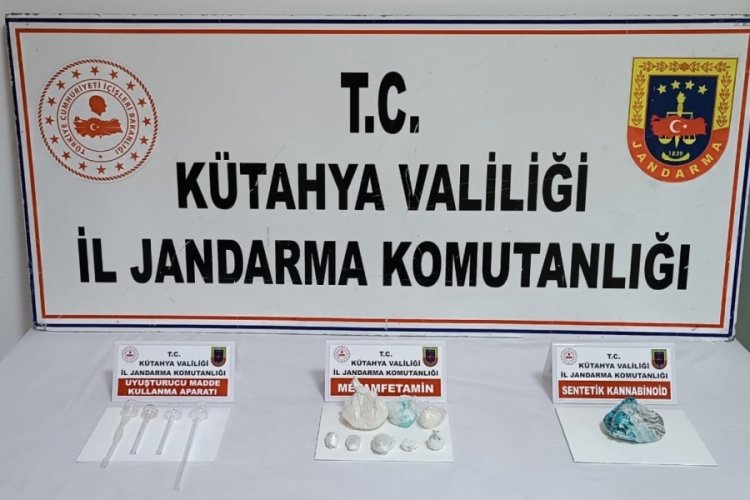 K&uuml;tahya'da tırın i&ccedil;inde uyuşturucu ele ge&ccedil;irildi: 2 Tutuklama