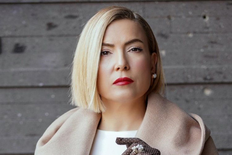 Oyuncu Şebnem D&ouml;nmez annesini kaybetti