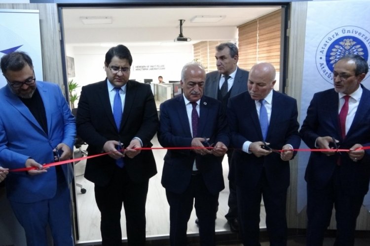 Erzurum'da TUSAŞ "Hidrojen ve Yakıt Pilleri Araştırma Laboratuvarı" a&ccedil;ıldı
