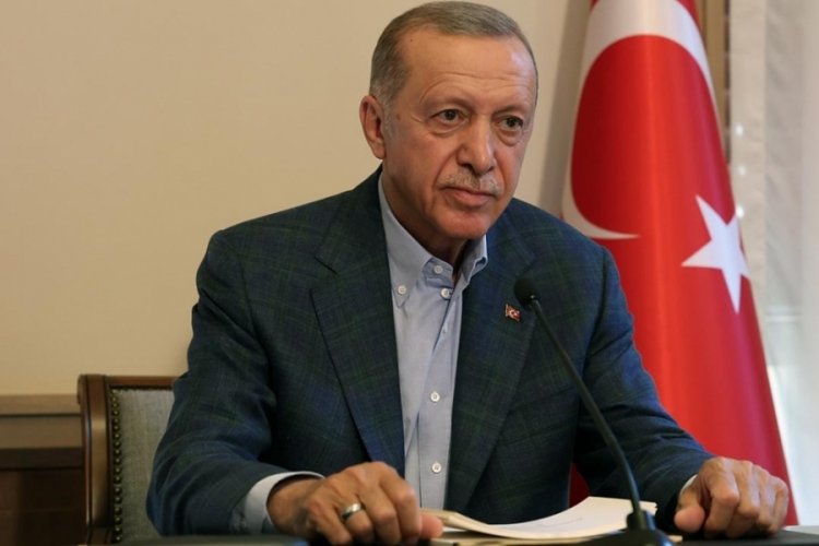 Cumhurbaşkanı Erdoğan, Nuri Pakdil ve &Ouml;zdemir Bayraktar'ı andı
