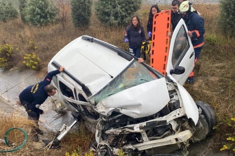 Yalova'da beton mikseri ve otomobil &ccedil;arpıştı: 2 yaralı
