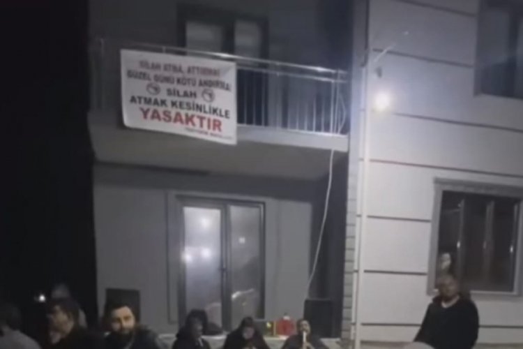 Bursa'da uyarı pankartına da aldırış etmedi: Havaya ateş a&ccedil;ıp, g&ouml;r&uuml;nt&uuml;leri paylaştı