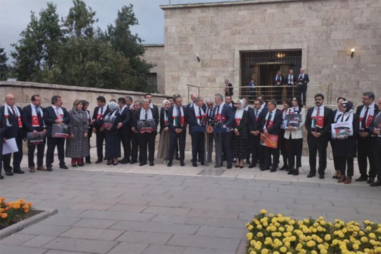 T&uuml;rkiye-Filistin Dostluk Grubu Başkanı Turan: İnsanlık suskunluğunu bozmalı