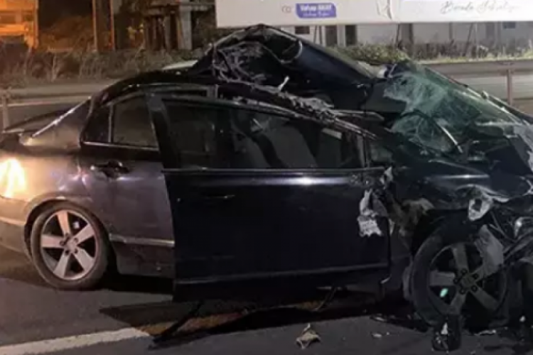 Tekirdağ'da kamyon ile otomobil &ccedil;arpıştı