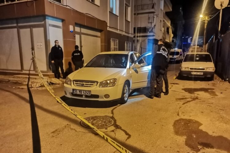 İzmir'de babasının kavga ettiği kişilere av bı&ccedil;ağıyla saldırdı! 1 &ouml;l&uuml;, 1 yaralı
