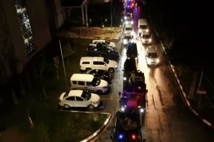 Van'da helikopter destekli operasyon: 20 şahıs yakalandı