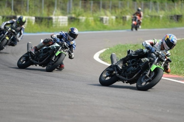 Milli motosiklet&ccedil;iler Avustralya, Hırvatistan ve Bulgaristan'da piste &ccedil;ıkacak