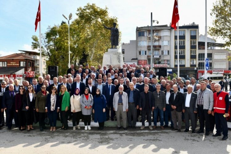 Başkan Kanar Muhtarlar ile beraber