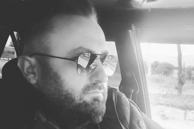 Kendisini aldattığından ş&uuml;phelenip takip ettiği eşinin yanındaki kişiyi &ouml;ld&uuml;rd&uuml;