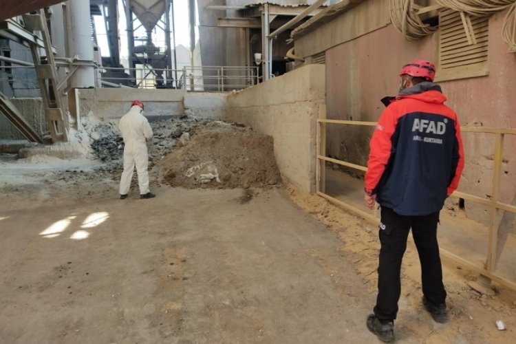Bolu &ccedil;imento fabrikasında patlama: 1 iş&ccedil;i yaralandı