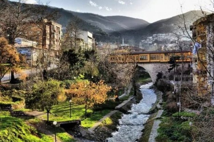 Dereceler y&uuml;kseliyor! Bursa'da bug&uuml;n hava nasıl?