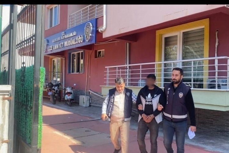 İzmir'de hırsızlık ş&uuml;phelisi şahıs tutuklandı