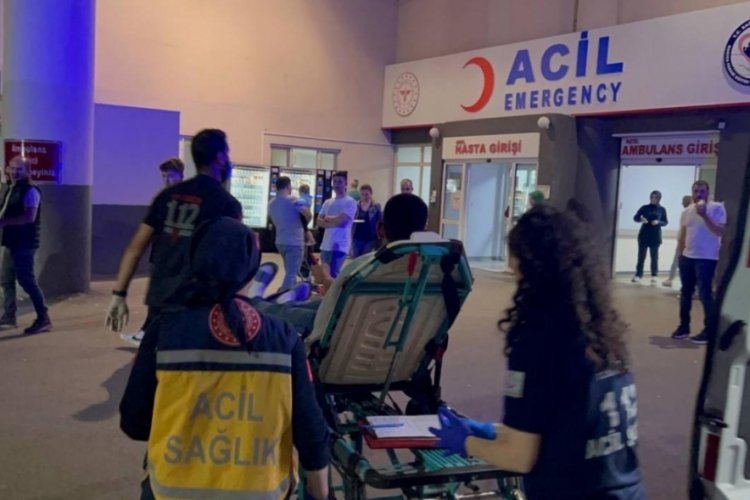 Kocaeli'de bı&ccedil;aklı kavga! 1 kişi yaralandı