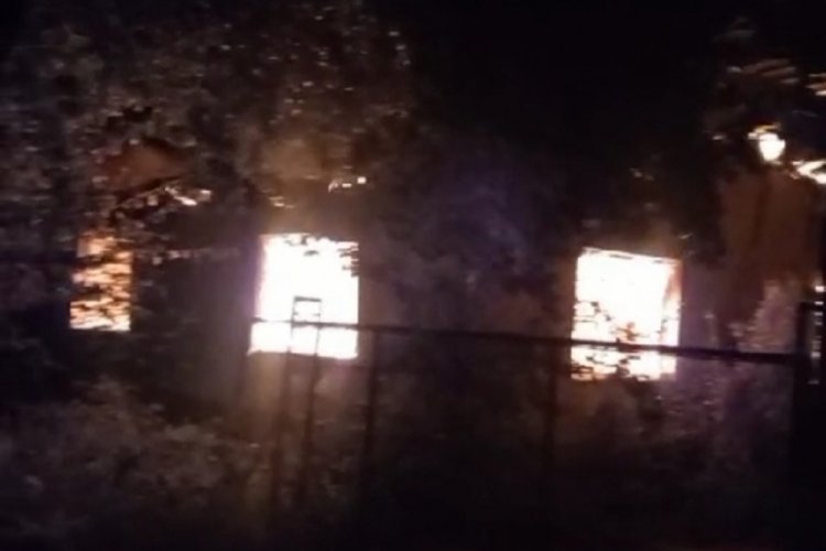 Adana'da kullanılmayan evde yangın &ccedil;ıktı