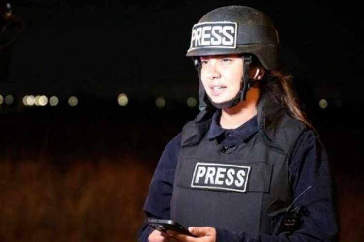 Fulya &Ouml;zt&uuml;rk kimdir? Gazeteci Fulya &Ouml;zt&uuml;rk ka&ccedil; yaşında, hangi g&ouml;revlerde bulundu?