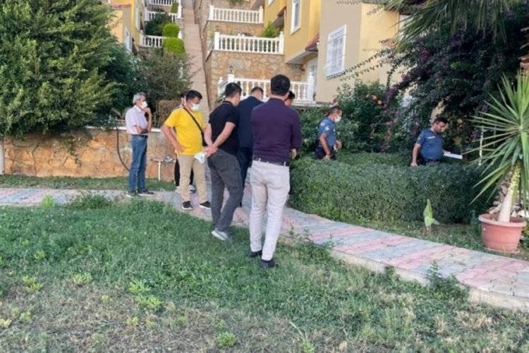 Antalya'daki yazlık sitede ş&uuml;pheli &ouml;l&uuml;m