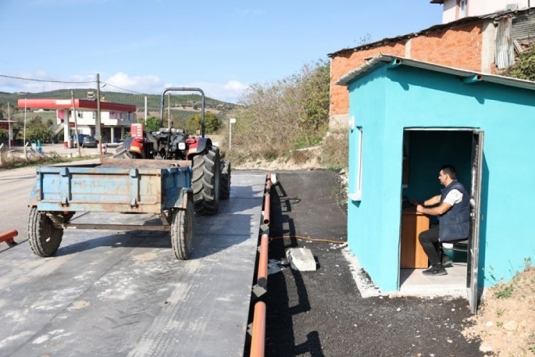 Bursa'da &Ccedil;aylı'da &ccedil;ift&ccedil;ilerin kantar sorunu &ccedil;&ouml;z&uuml;ld&uuml;