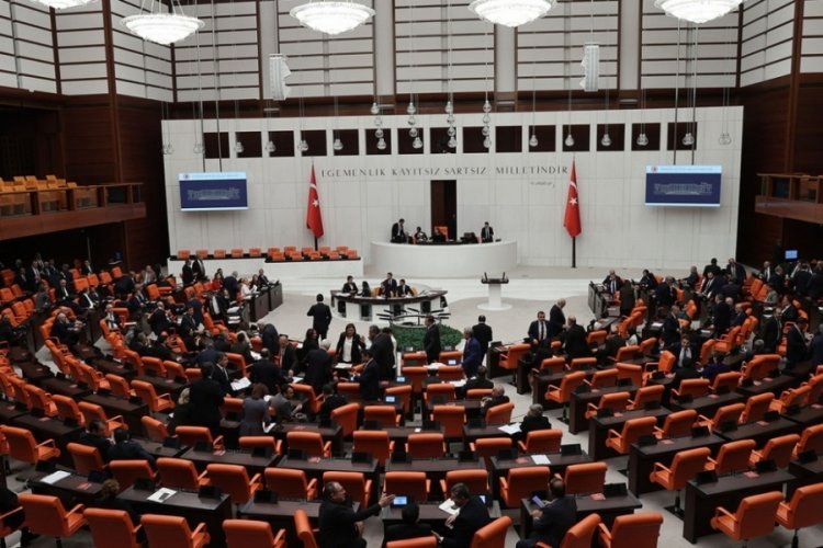 AK Parti'den "deprem" kanun teklifi