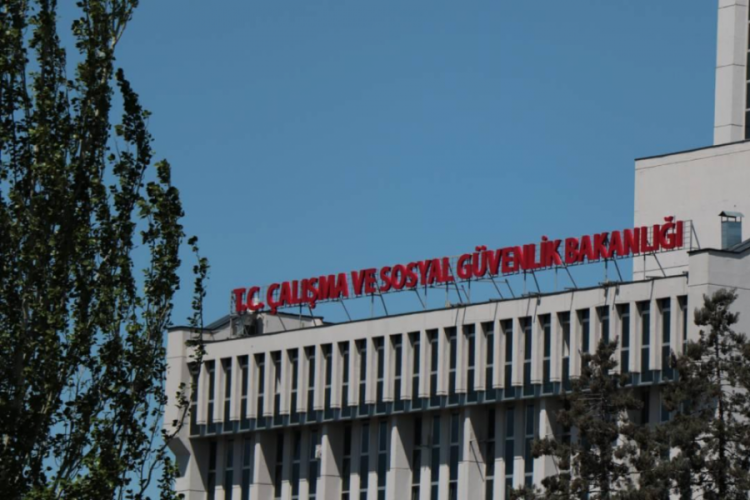 &Uuml;&ccedil;l&uuml; Danışma Kurulu 5 yıl aranın ardından toplandı