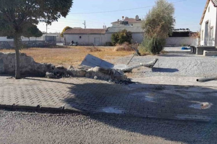 Konya'da otomobil motosiklete &ccedil;arptı: 1 &ouml;l&uuml;, 2 yaralı