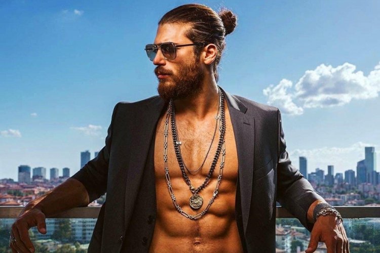 Can Yaman hayranının telefonunu fırlattı! Tepki topladı