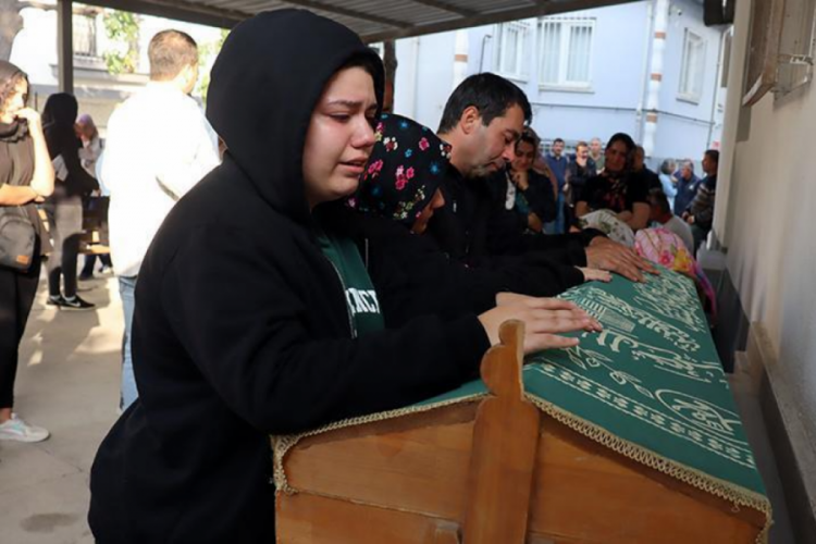 Edirne'de evde fenalaşan 3 yaşındaki &ccedil;ocuk hayatını kaybetti!