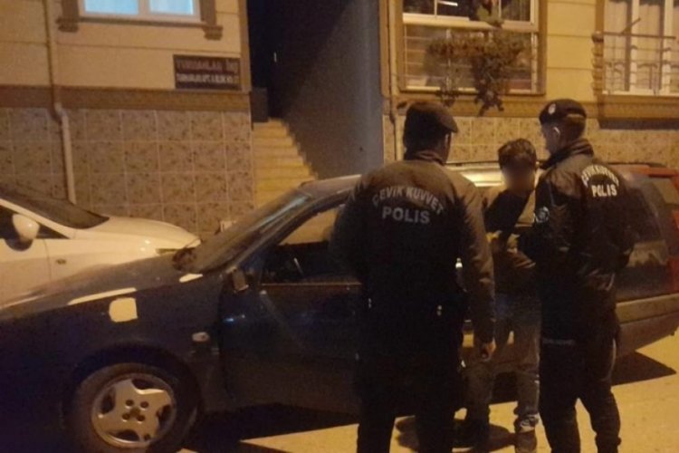 Bursa'da emniyetin denetimleri s&uuml;r&uuml;yor: 9 kişi g&ouml;zaltına alındı