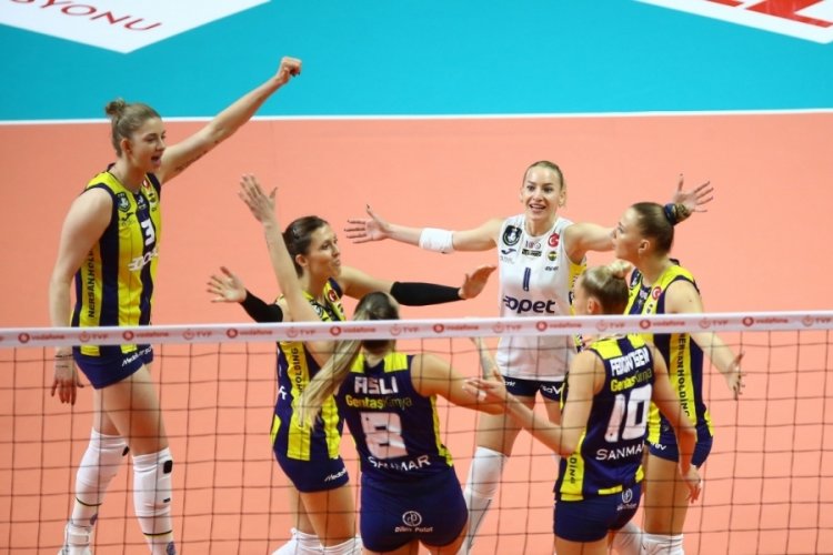Fenerbah&ccedil;e Opet, Kuzeyboru'yu 3-0 mağlup etti